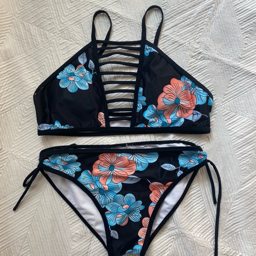 halter top bikini
